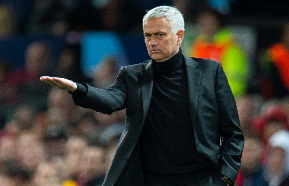 穆帅告别费内巴切，重返意甲接手AC米兰，誓言复仇罗马